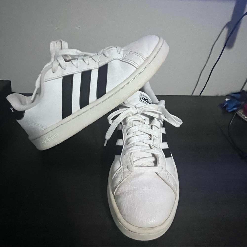 Adidas - Picture 2 of 7